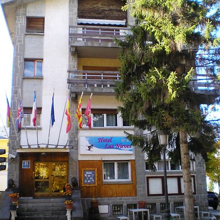 Auto Check In Hotel Las Nieves Jaca Eksteriør billede